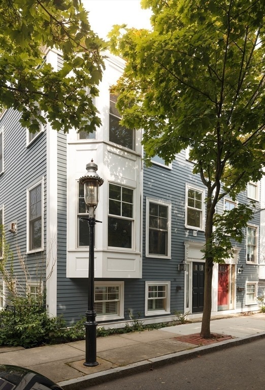 31 Prospect St, Charlestown, MA 02129 - photo 1