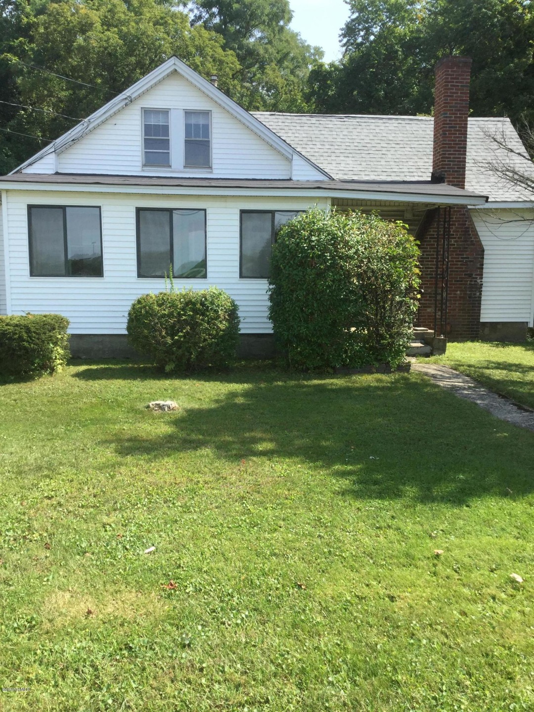 454 Hubbard Ave, Pittsfield, MA 01201 - photo 1