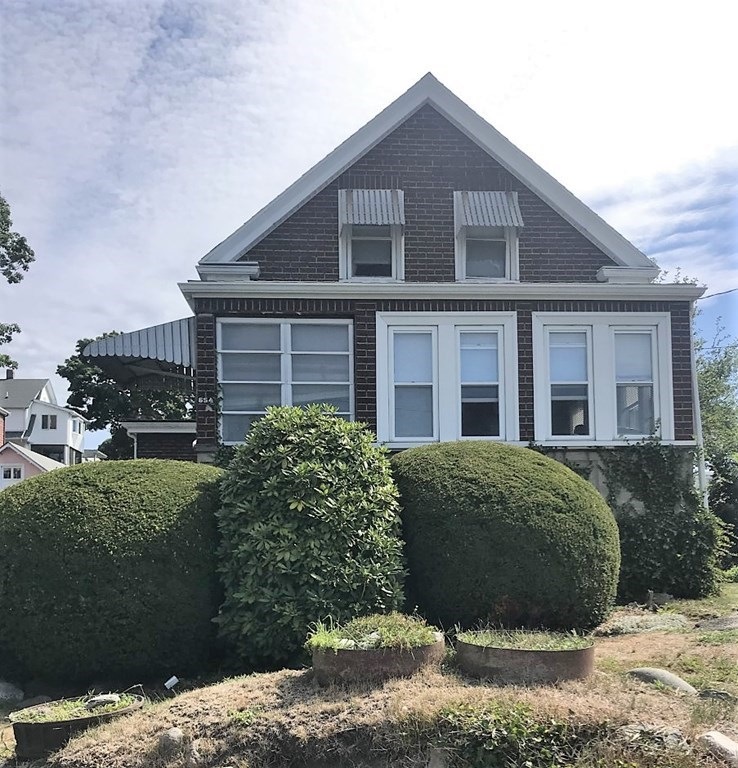 654 Humphrey St, Swampscott, MA 01907 - photo 1