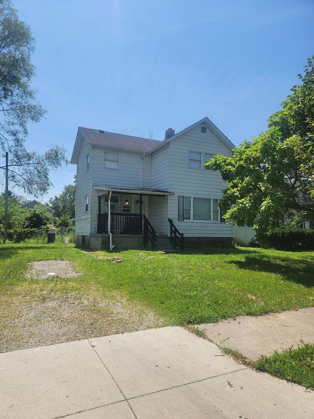 1995 Minnesota Ave, Columbus, OH 43211 - photo 1