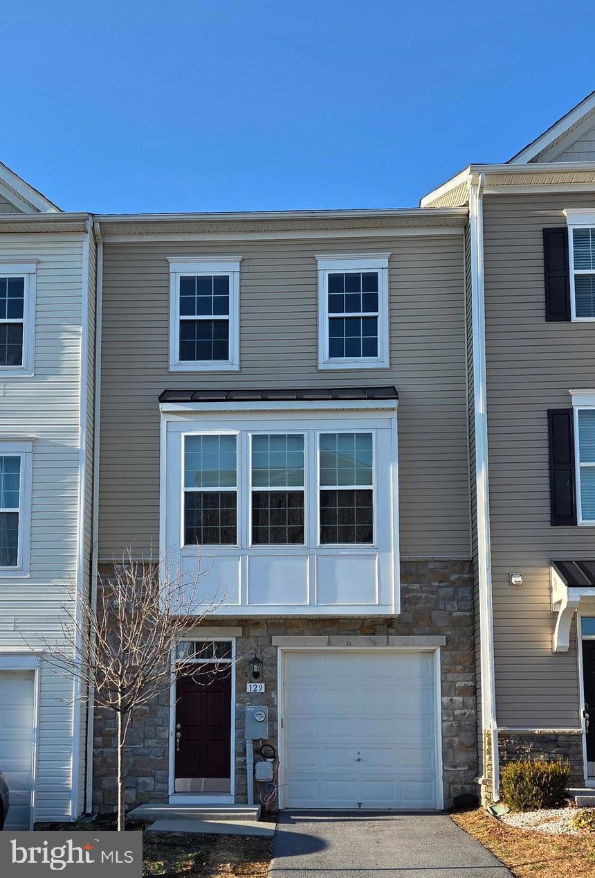 129 Schramm Loop, Stephens City, VA 22655 - photo 1