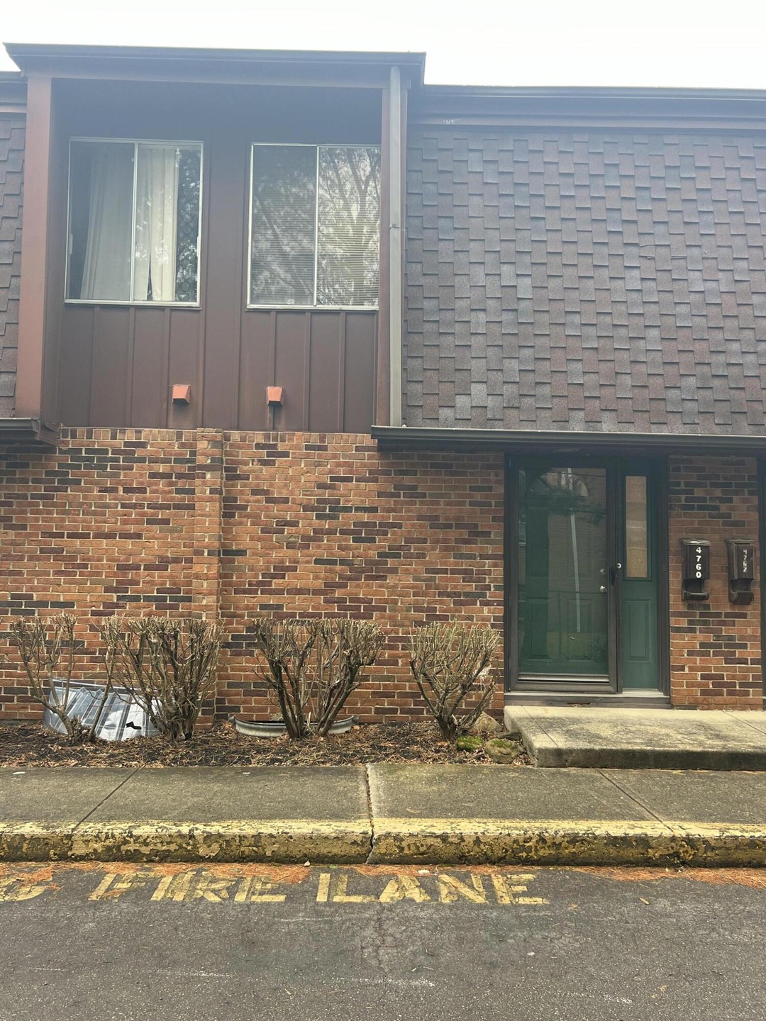 4760 Shell Ct S, Columbus, OH 43213 - photo 1