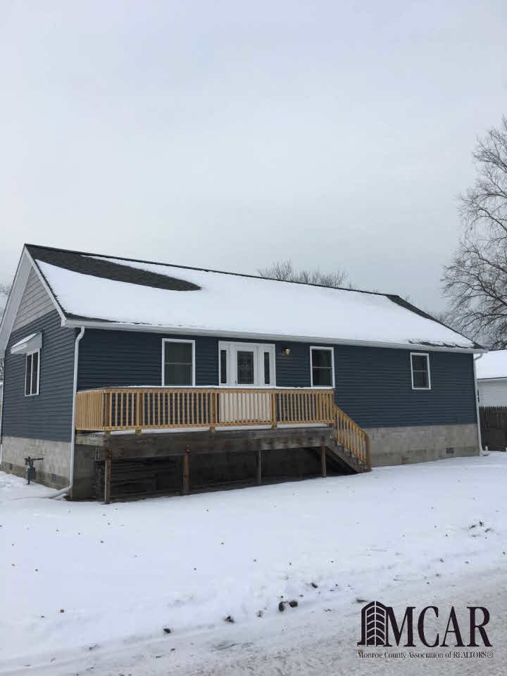 5716 Lakeview