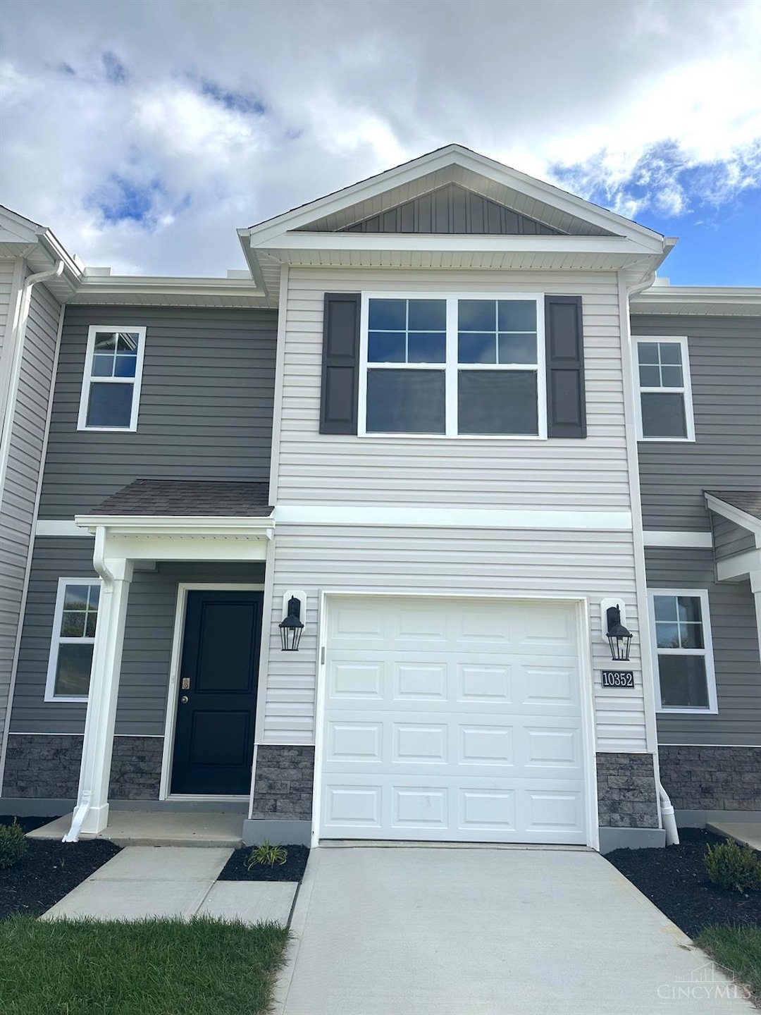 10352 Mae Ct, Cincinnati, OH 45251 - photo 1