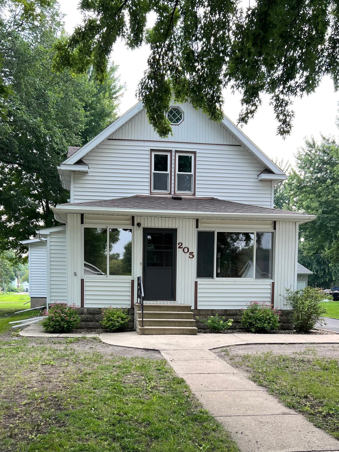 For Sale $119,900 • Co-Listing Agent