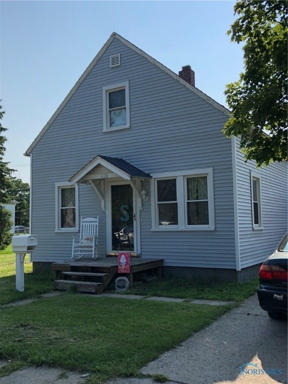 Spacious home with 1-car attached garage plus deta