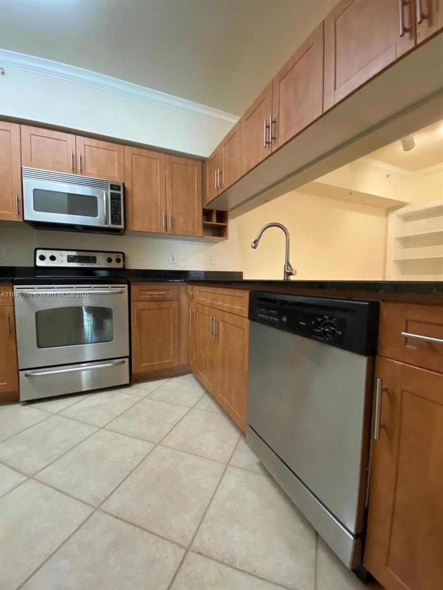 For Rent $2,300/month