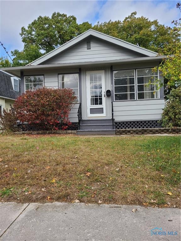 2626 Oak Grove Place, Toledo, OH 43613 - photo 1