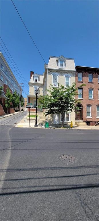 441 W Turner St unit 1, Allentown, PA 18102 - photo 1