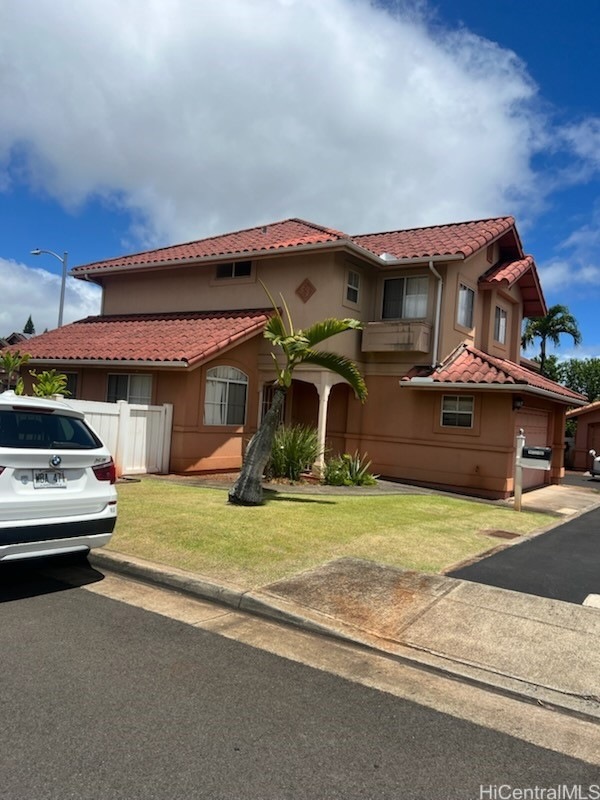 94-211B Loku Place unit 122, Waipahu, HI 96797 - photo 1