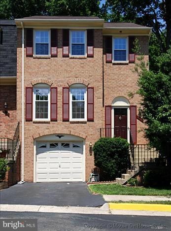 6813 Wild Rose Ct, Springfield, VA 22152 - photo 1