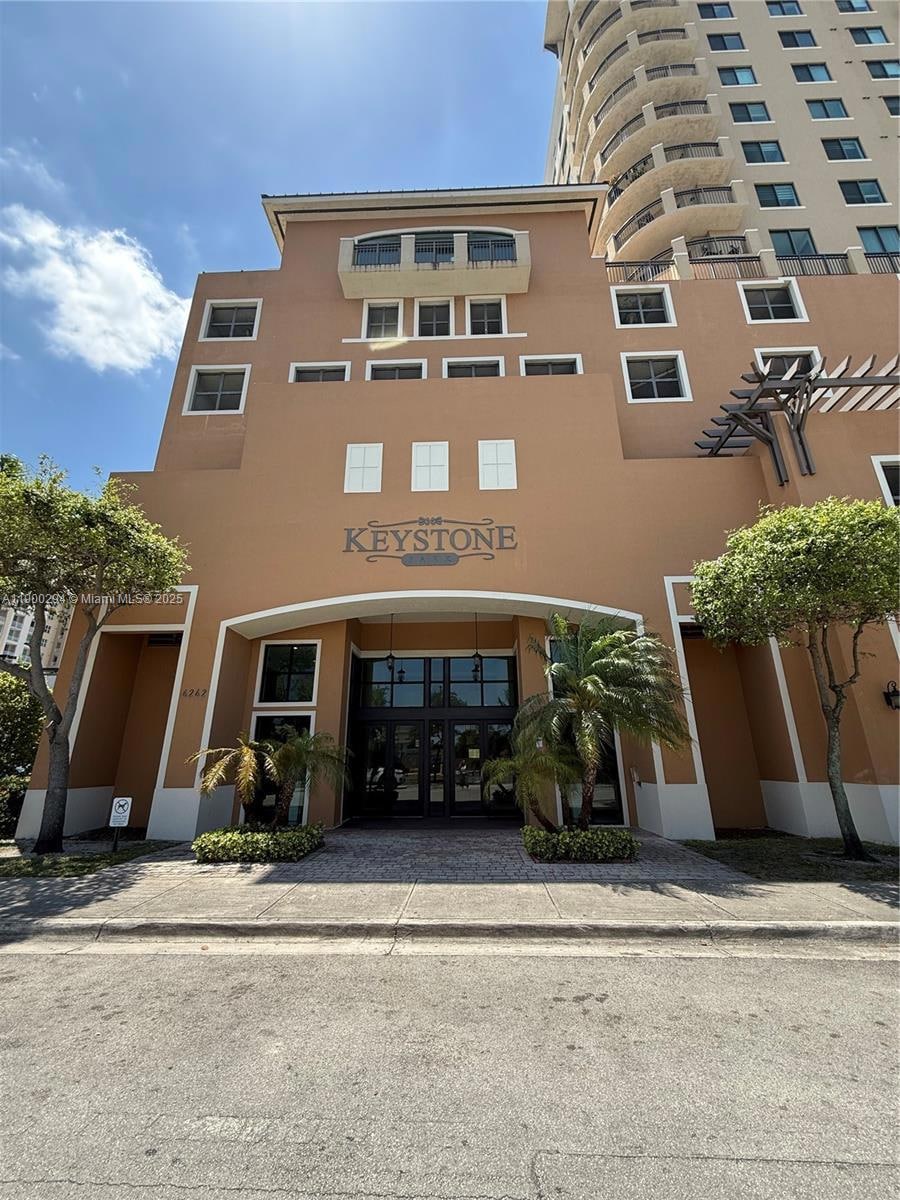 Keystone unit 1613, Miami, FL 33126 - photo 1