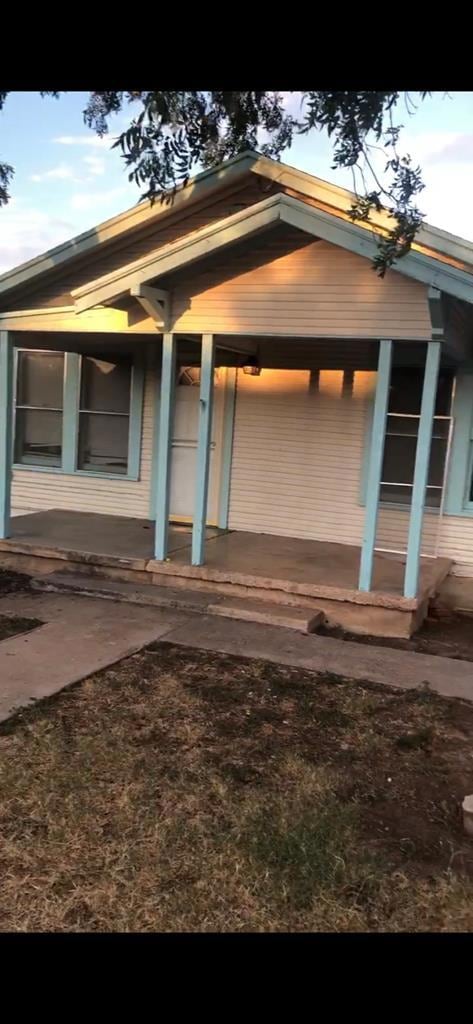 710 Powell St, San Angelo, TX 76903 - photo 1