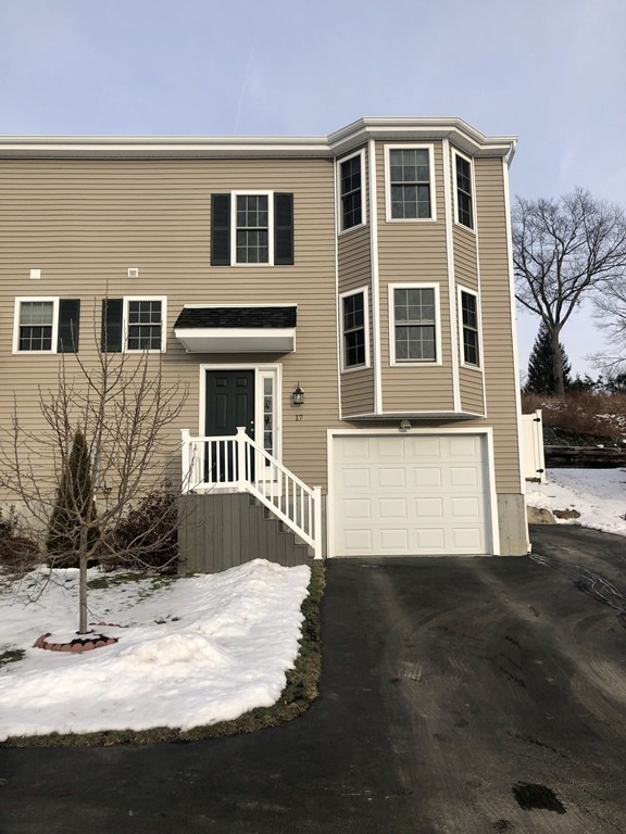 17 Bittersweet Blvd, Worcester, MA 01607 - photo 1