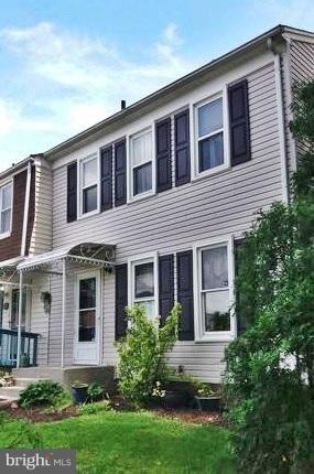 11728 Trophy Ct, Germantown, MD 20876 - photo 1