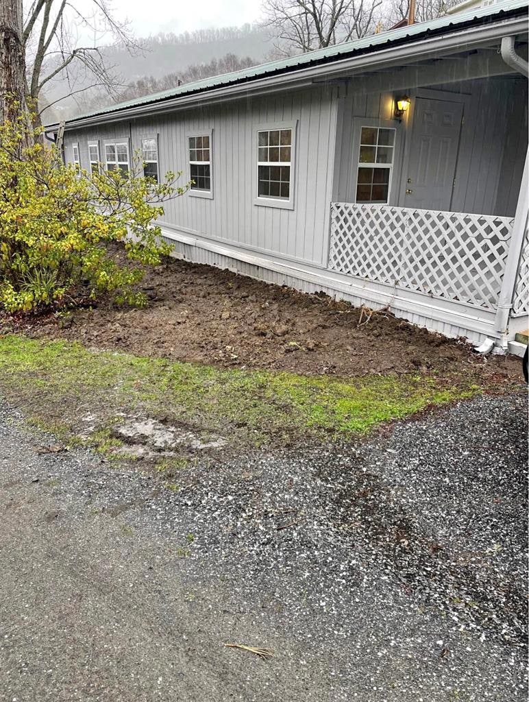 33 Jaderian Mountain Rd, Sylva, NC 28779 - photo 1