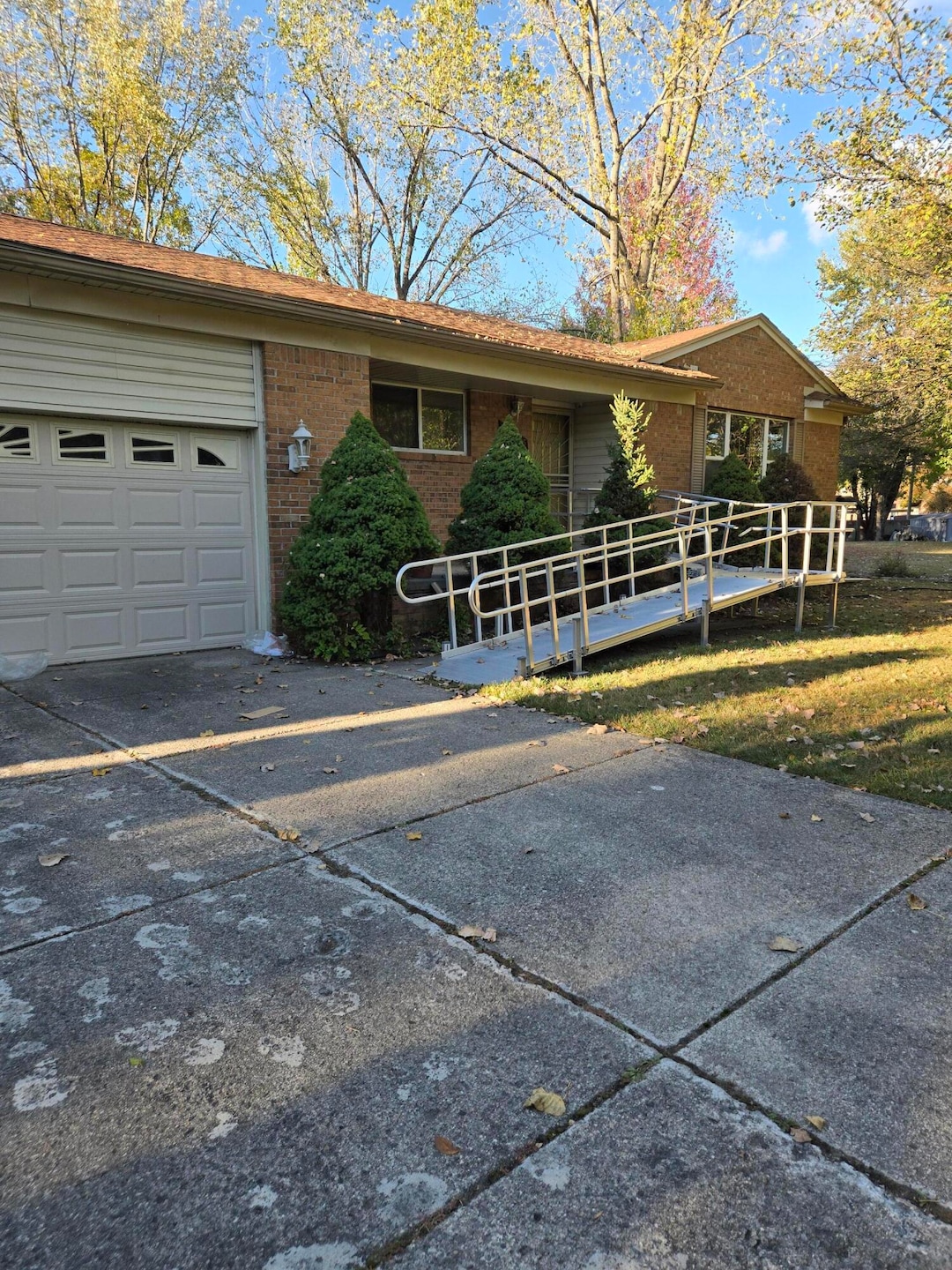 26845 Greenleigh Ct, Southfield, MI 48076 - photo 1