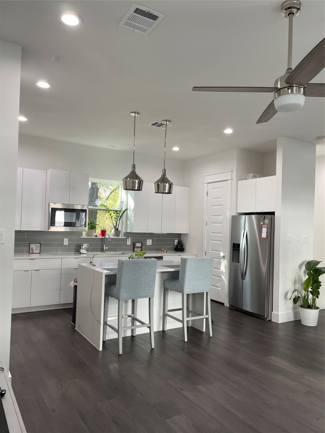 4719 Independence Heights Ln, Houston, TX 77018 - photo 1