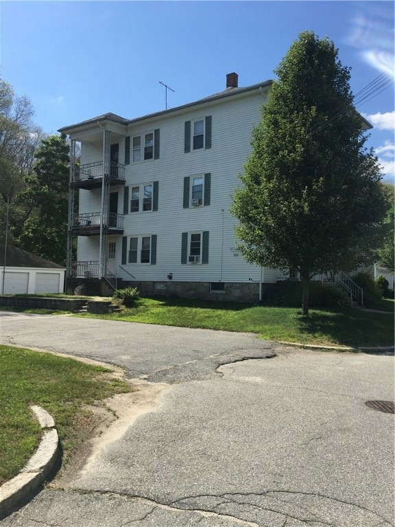 266 8th Ave, Woonsocket, RI 02895 - photo 1