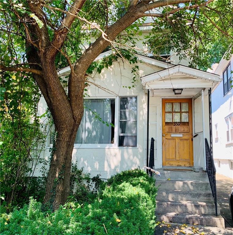 359 W 262nd St, Bronx, NY 10471 - photo 1