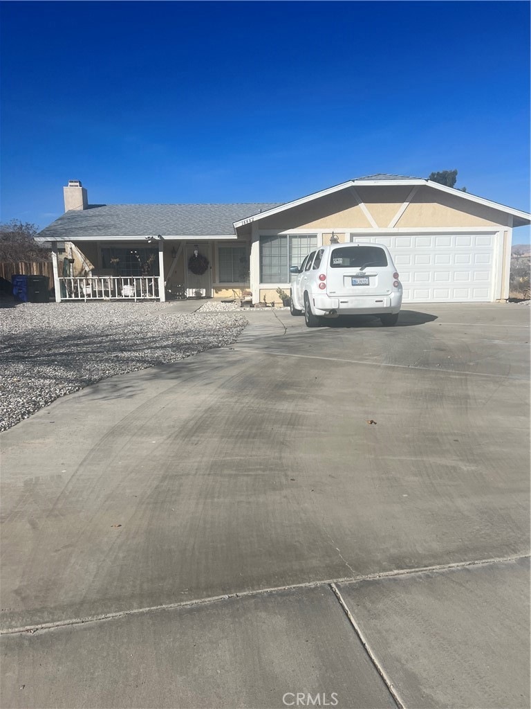 14442 Navarro Dr, Victorville, CA 92395 - photo 1