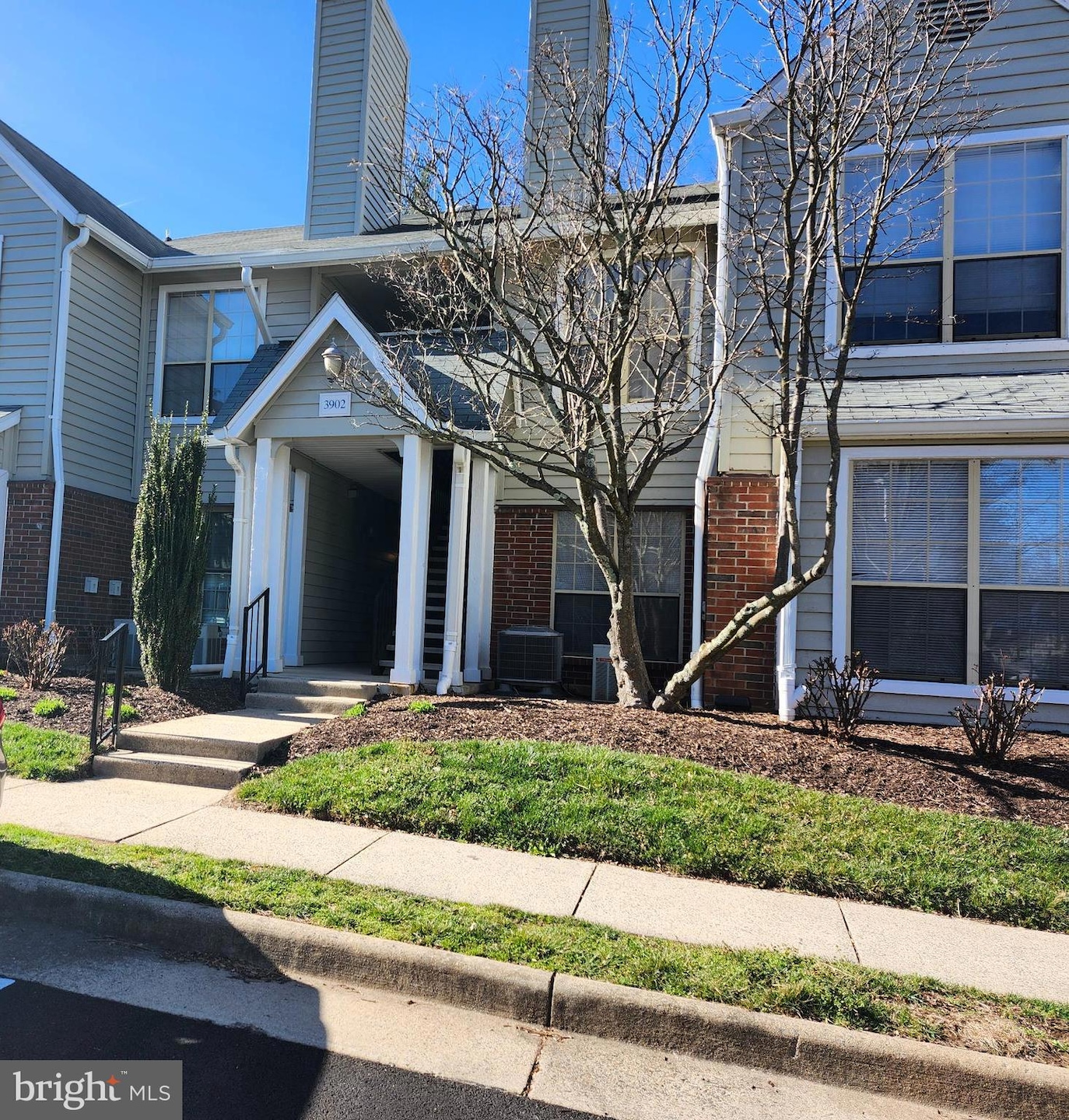 3902 Penderview Dr unit 1402, Fairfax, VA 22033 - photo 1