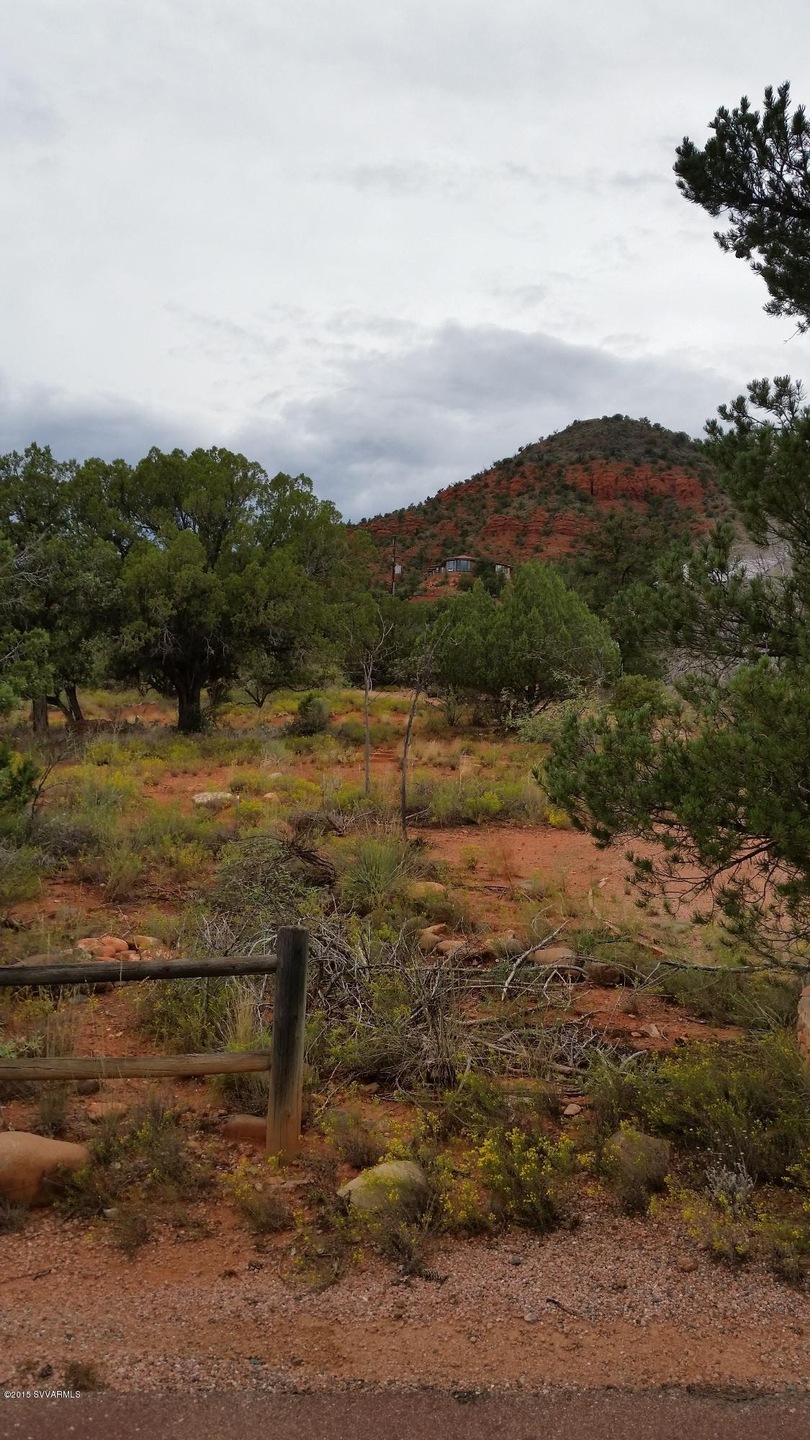 Red Rocks to the North
