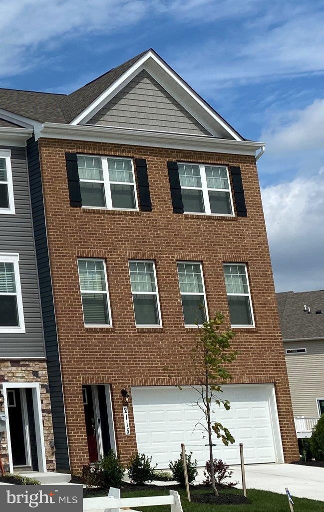 2043 Ruby Lockhart Blvd, Mitchellville, MD 20721 - photo 1