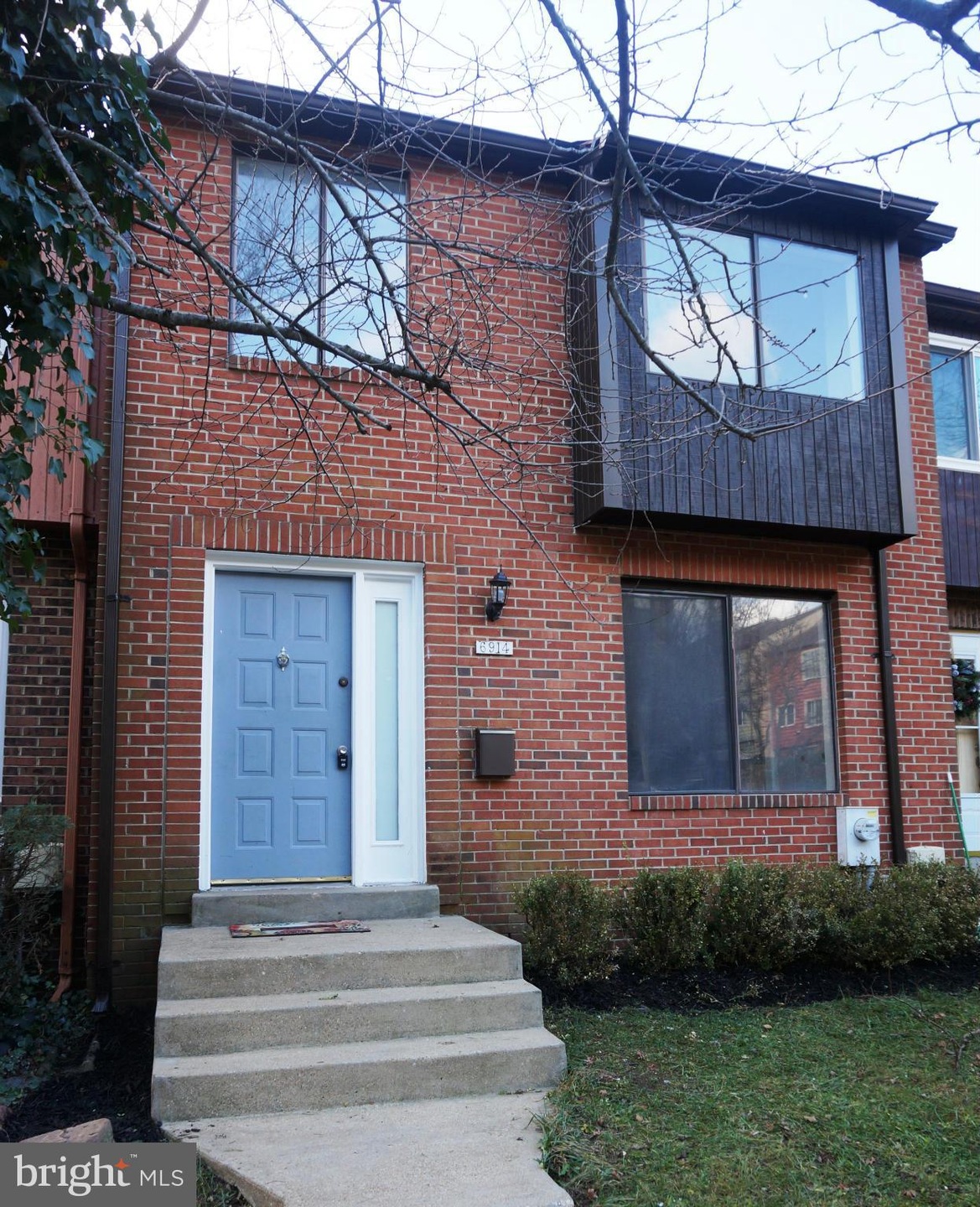 6914 Cipriano Woods Ct, Lanham, MD 20706 - photo 1