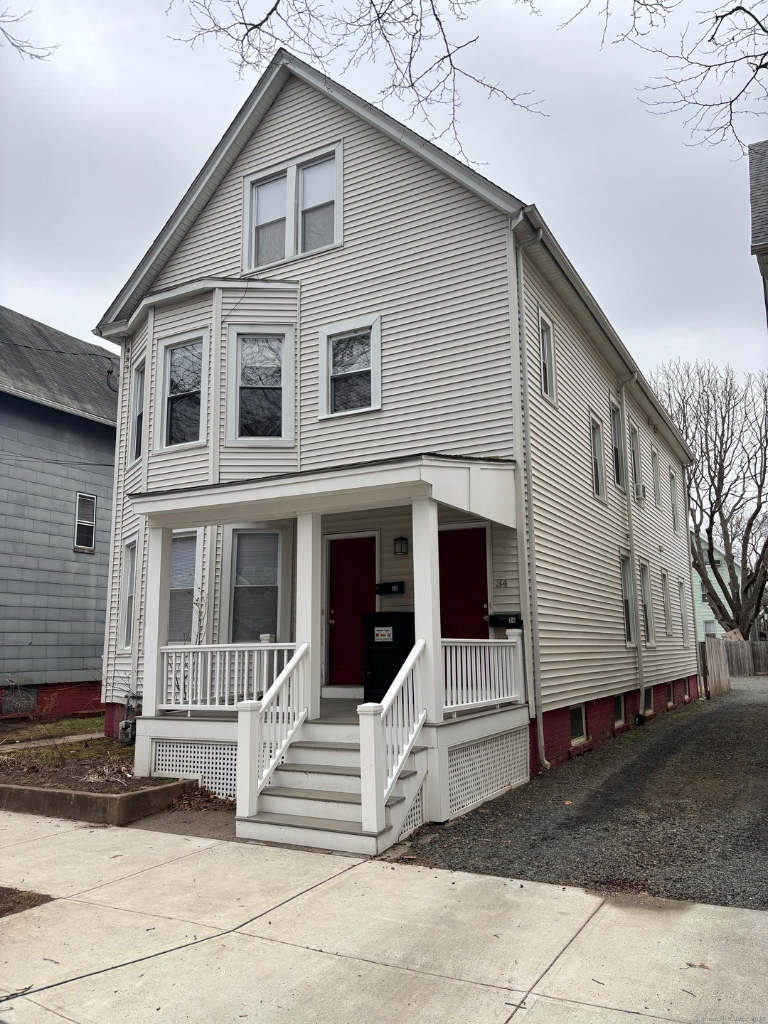 32 Mechanic Street, 1st floor apartment