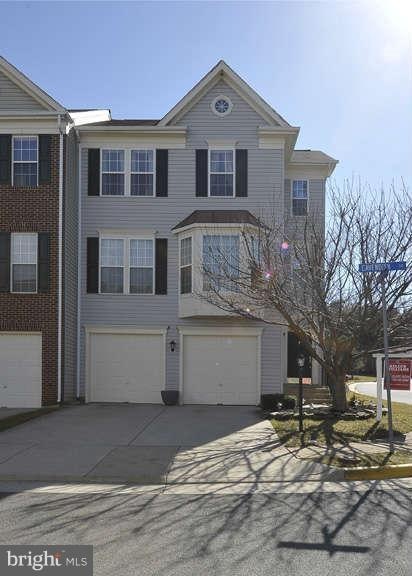 46671 Cavendish Square, Sterling, VA 20165 - photo 1