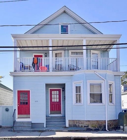 693 Thames St unit 2, Newport, RI 02840 - photo 1
