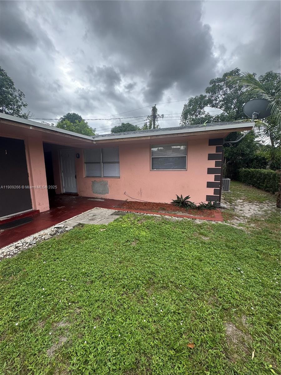 5700 NW 15th St unit 2, Lauderhill, FL 33313 - photo 1