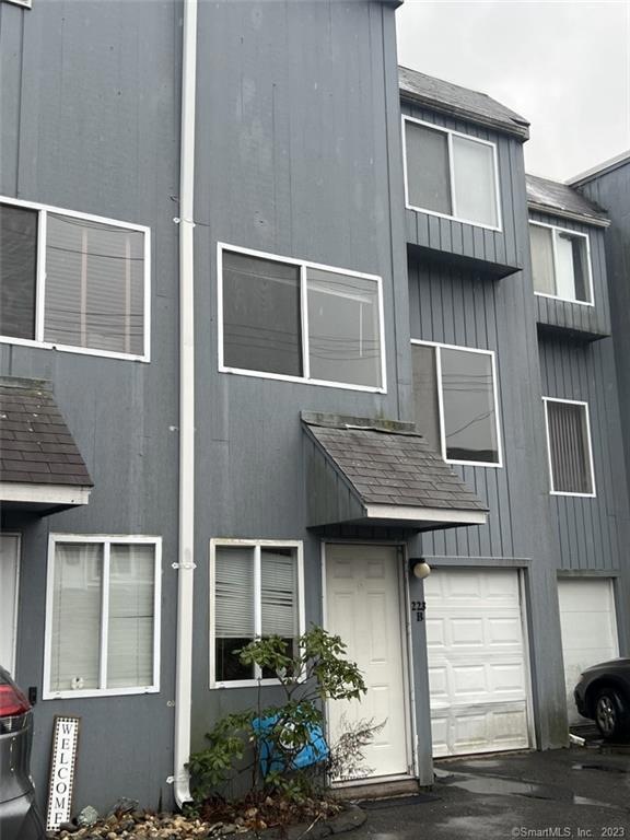 223 Thompson St unit B, East Haven, CT 06513 - photo 1