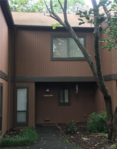 Front view - Front Entry