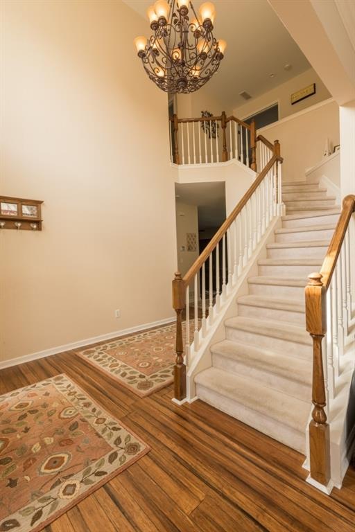 555 Kingsport Dr, Roswell, GA 30076 - photo 1