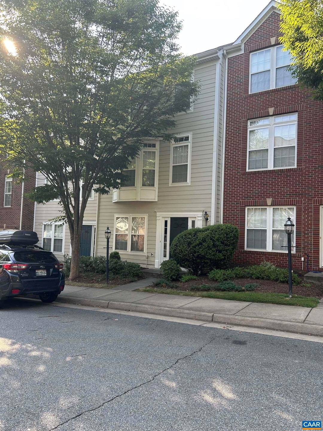 907 Bing Ln, Charlottesville, VA 22903 - photo 1