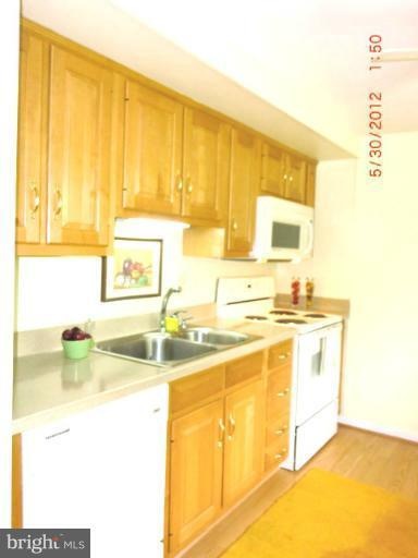 9070 Flamepool Way, Columbia, MD 21045 - photo 1