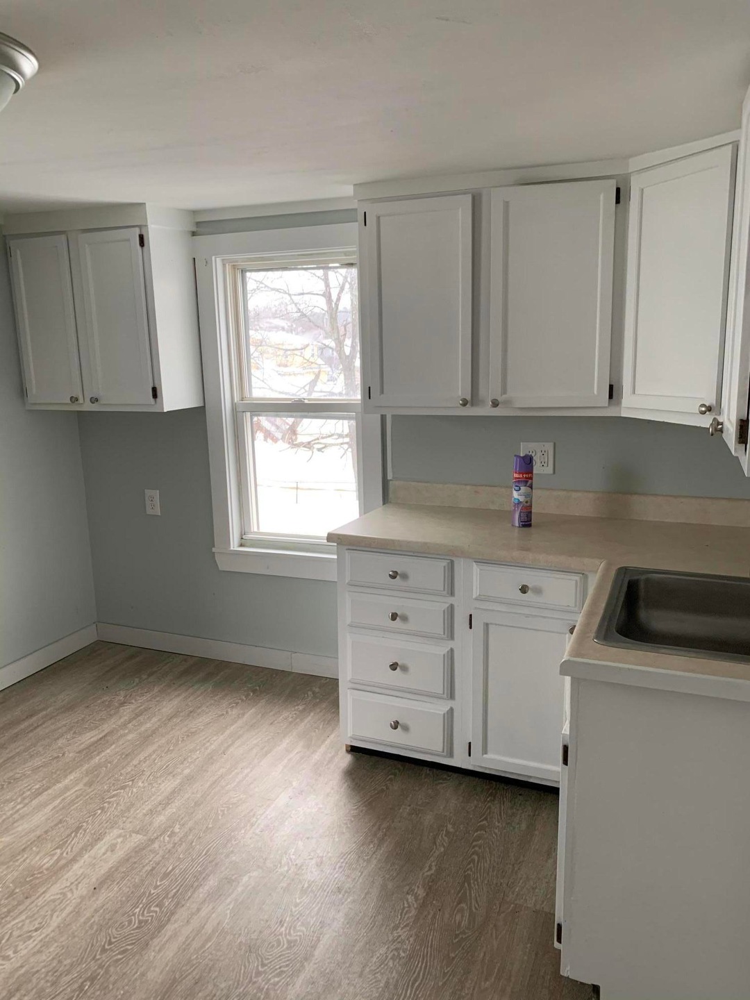 Pic #1-129 Foss St -Listing
