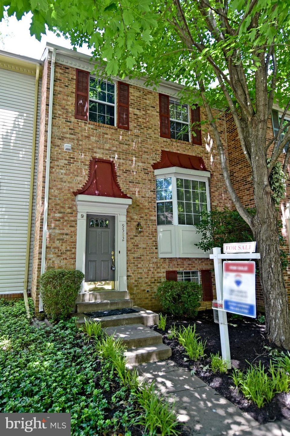 9582 Lindenbrook St, Fairfax, VA 22031 - photo 1