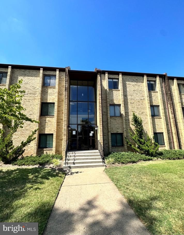 10630 Provincial Dr unit F, Manassas, VA 20109 - photo 1