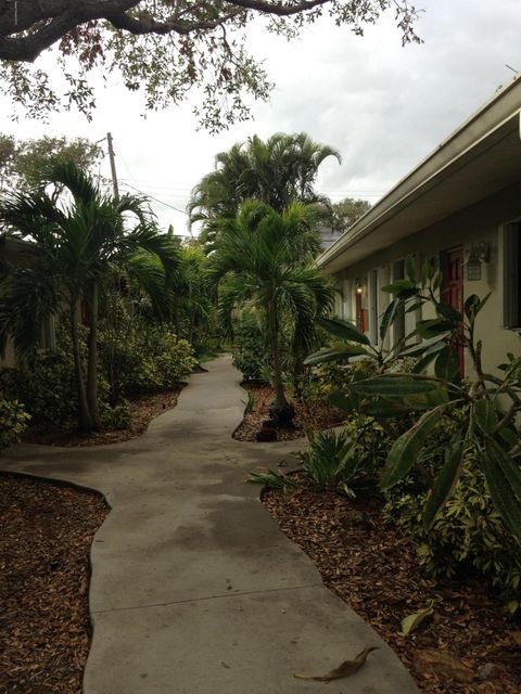 326 Woodland Front