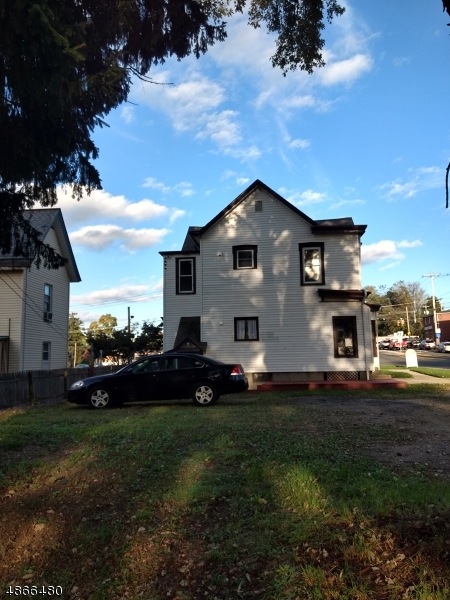 10 Ames Blvd, Hamburg, NJ 07419 - photo 1