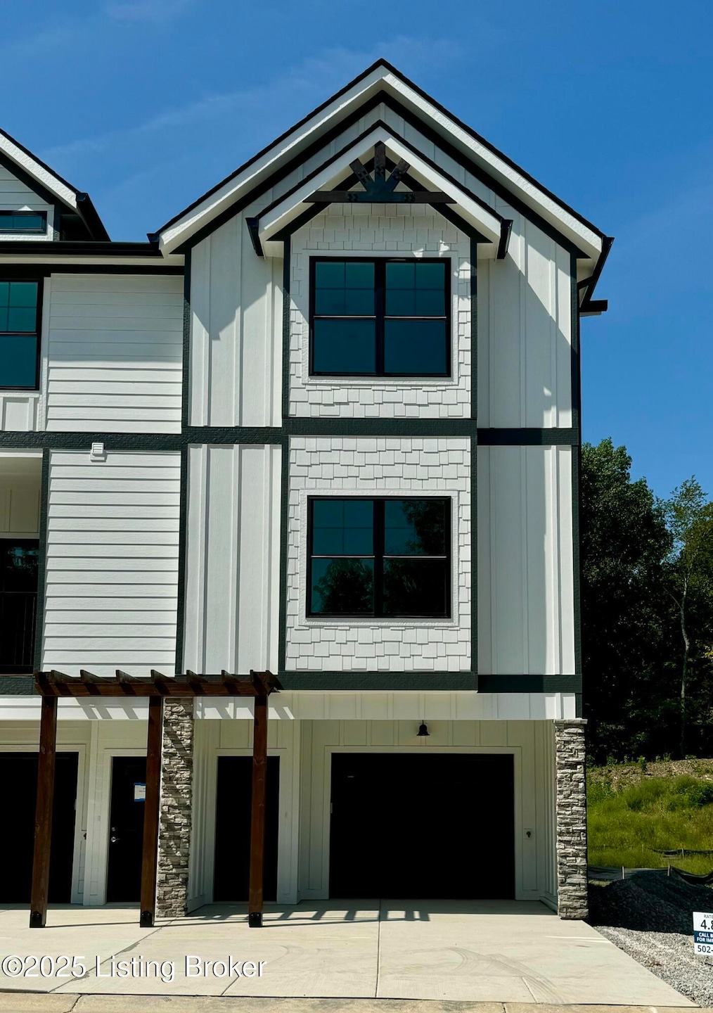 Sold $325,000