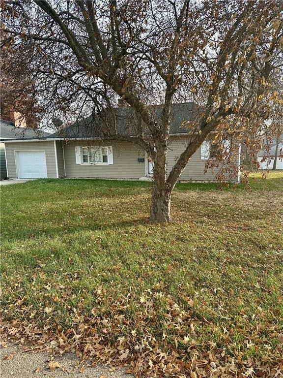 724 W 3rd, Maryville, MO 64468 - photo 1