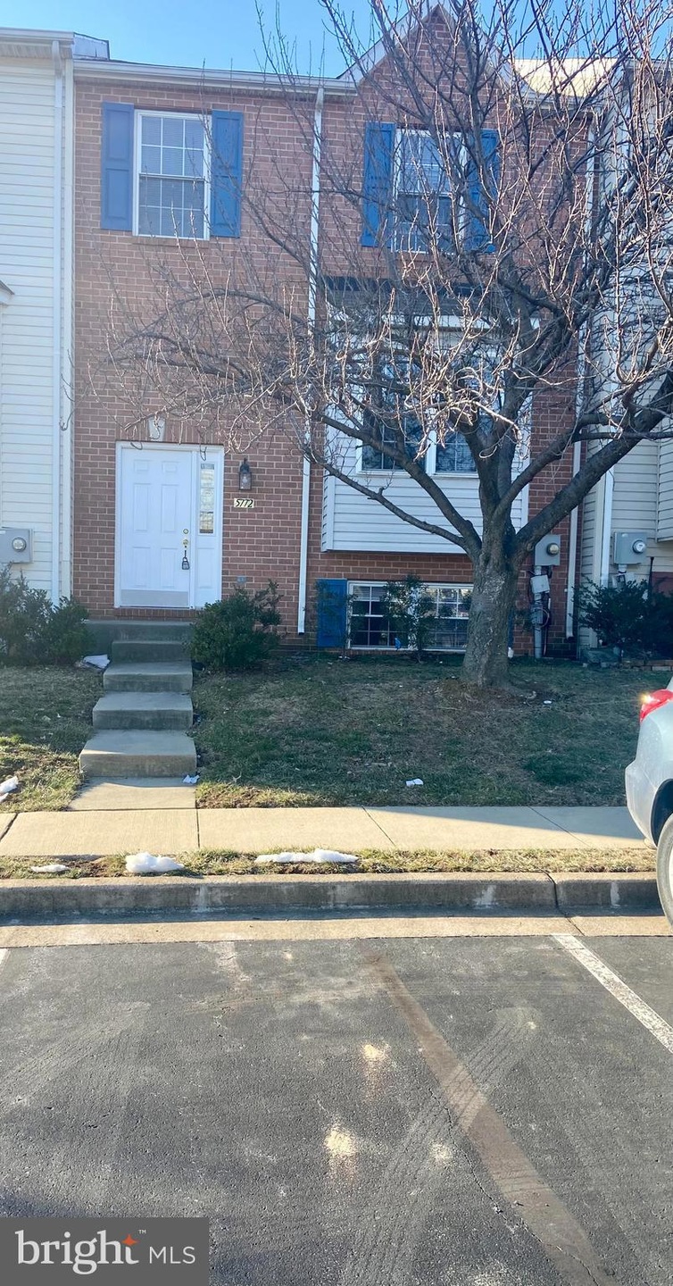 5772 Indian Cedar Ct, Frederick, MD 21703 - photo 1