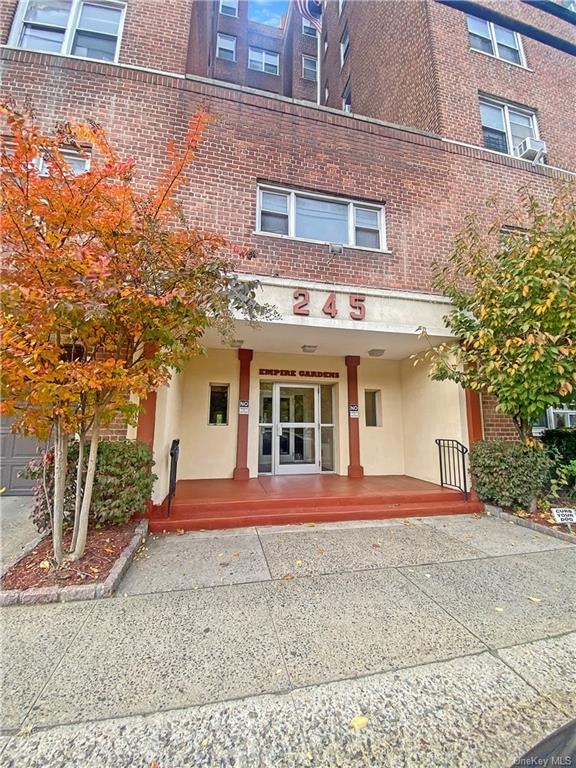 245 Bronx River Rd unit 7C, Yonkers, NY 10704 - photo 1
