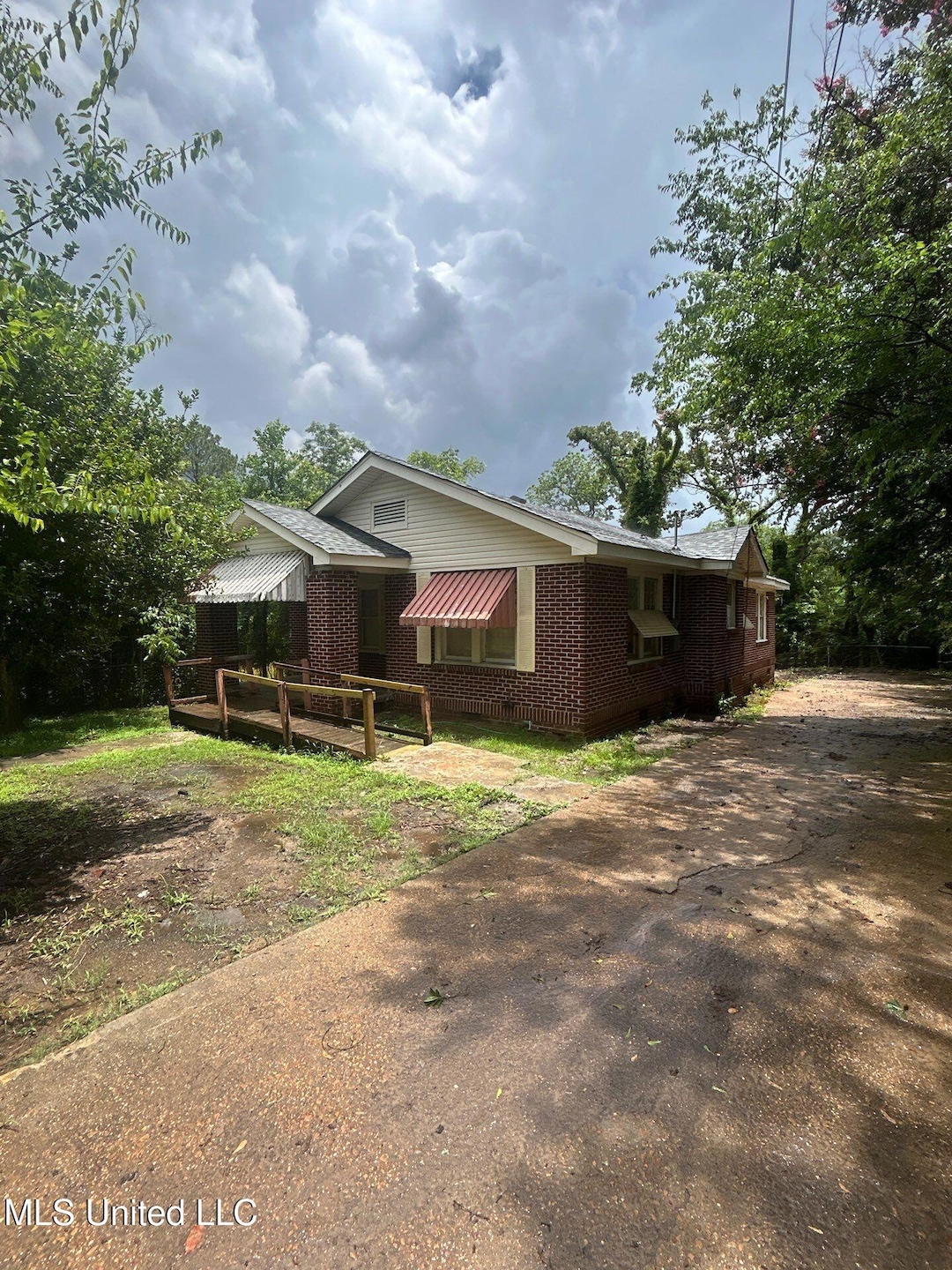 130 N Alabama Ave, Jackson, MS 39209 - photo 1