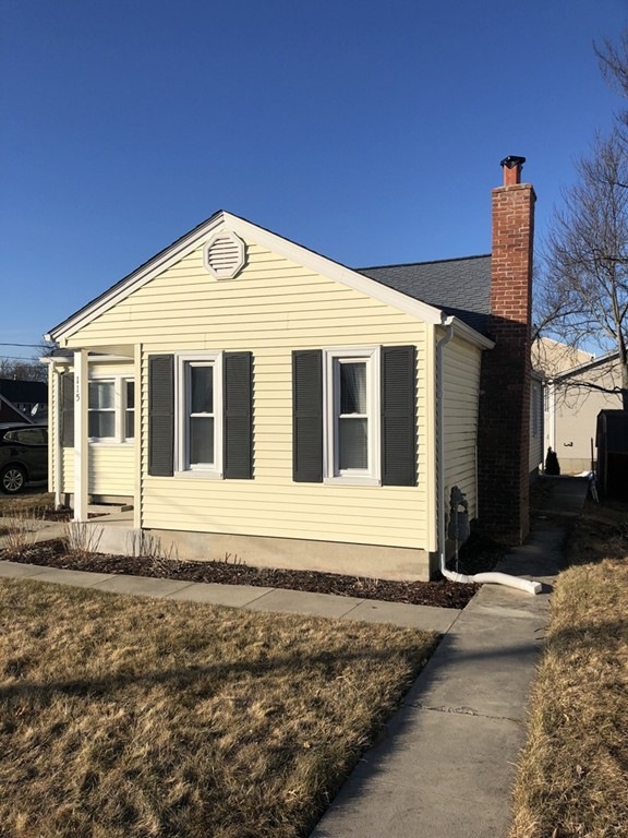 115 Sunderland Rd, Worcester, MA 01604 - photo 1