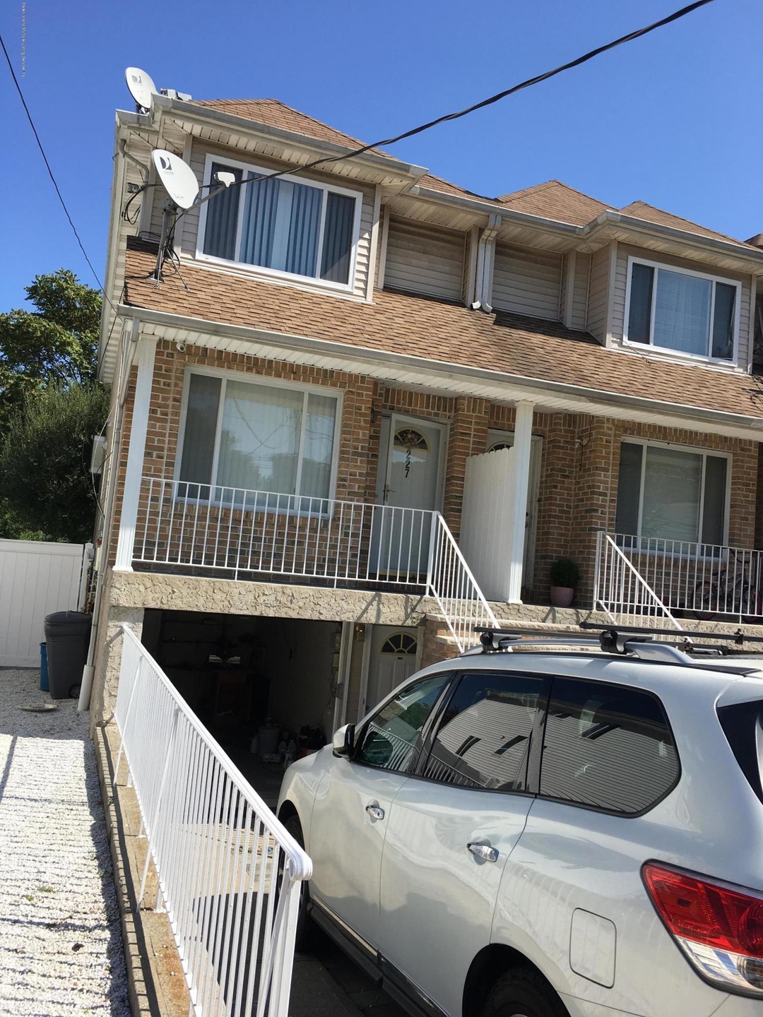 227 Dubois Ave unit 2, Staten Island, NY 10310 - photo 1